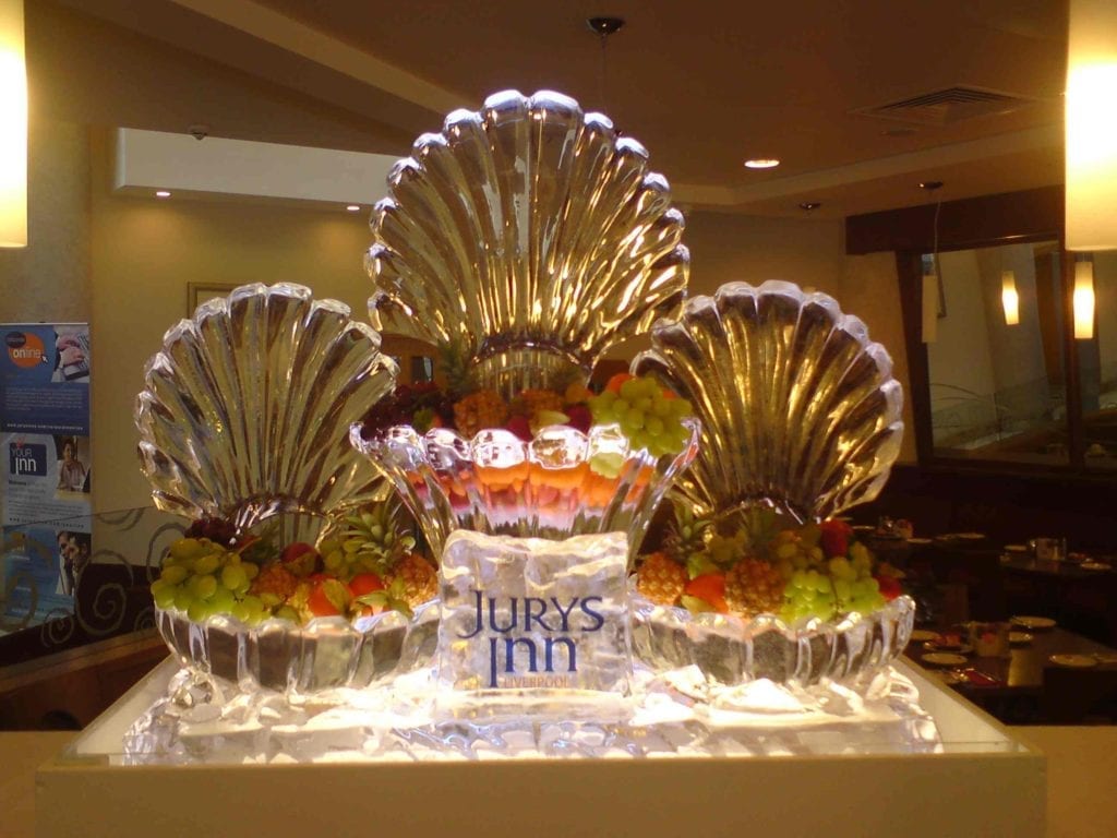 clam shell fruit ice sculpture for wedding